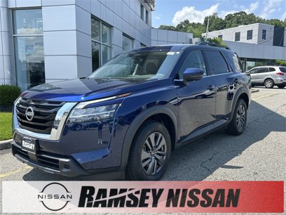 Certified 2022 Nissan Pathfinder SV