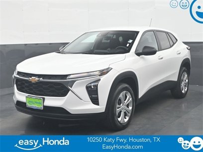 Used 2025 Chevrolet Trax LS w/ Driver Confidence Package