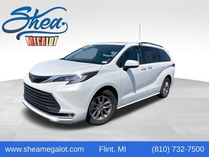 Used 2023 Toyota Sienna XLE