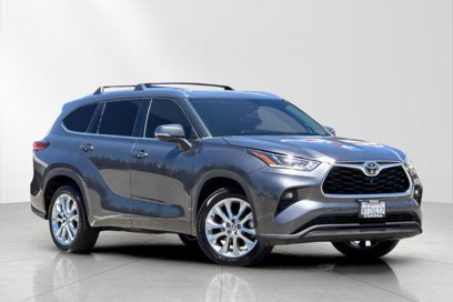 Used 2021 Toyota Highlander Limited
