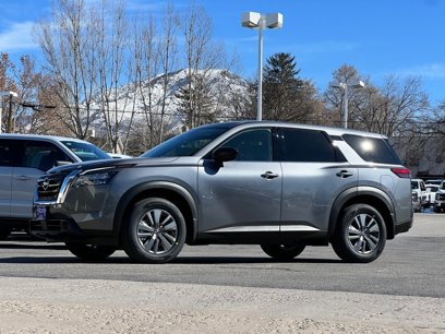 New 2025 Nissan Pathfinder S