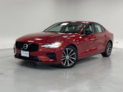 Used 2022 Volvo S60 B5 Momentum