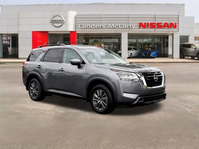 Certified 2022 Nissan Pathfinder SV