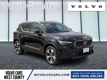 New 2025 Volvo XC40 B5 Core w/ Protection Package Premier