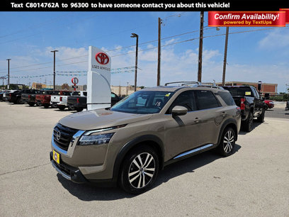 Used 2024 Nissan Pathfinder Platinum