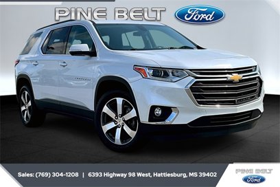 Used 2021 Chevrolet Traverse LT w/ LT Premium Package