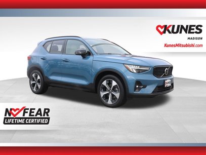 Used 2023 Volvo XC40 B4 Ultimate