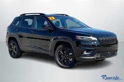 New 2023 Jeep Cherokee Altitude Lux w/ Lux Elite Package