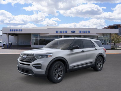 New 2024 Ford Explorer XLT w/ Equipment Group 202A