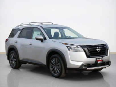 New 2025 Nissan Pathfinder SL w/ SL Premium Package
