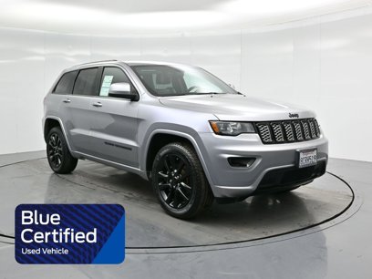 Used 2017 Jeep Grand Cherokee Altitude