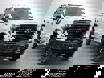 New 2025 GMC Sierra 1500 AT4X w/ AT4X AEV Edition