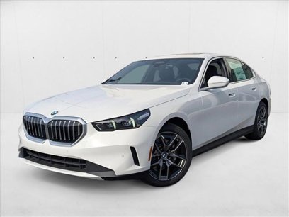 New 2026 BMW 530i xDrive w/ Premium Package