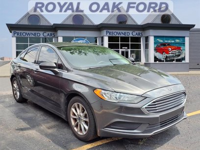 Used 2017 Ford Fusion SE w/ Fusion SE Technology Package