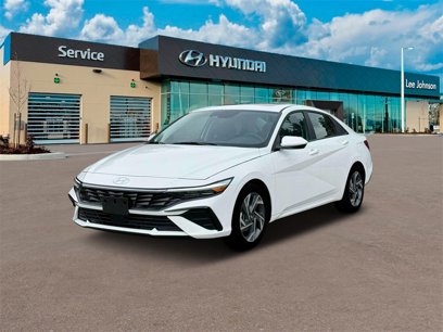 New 2025 Hyundai Elantra SEL w/ Cargo Package