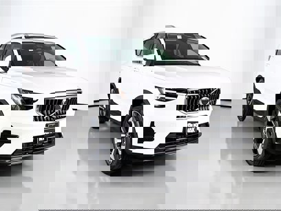 Certified 2025 Volvo XC40 B5 Core w/ Protection Package Premier