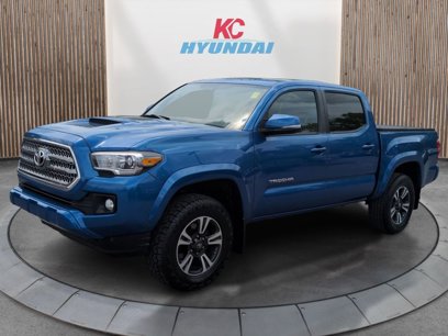 Used 2017 Toyota Tacoma TRD Sport w/ Tow Package (A/T)