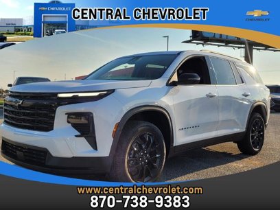New 2025 Chevrolet Traverse LT w/ Midnight/Sport Edition