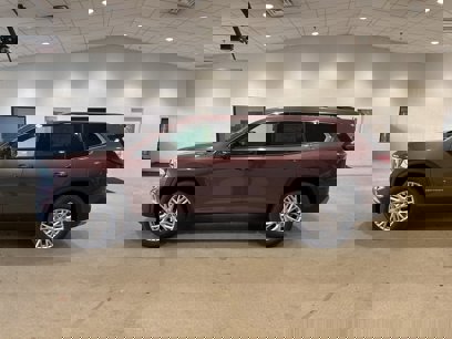 New 2025 GMC Acadia Elevation w/ Elevation Premium Package