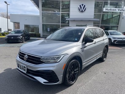 Used 2022 Volkswagen Tiguan SE R-Line