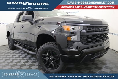New 2025 Chevrolet Silverado 1500 Custom Trail Boss w/ Dark Appearance Package