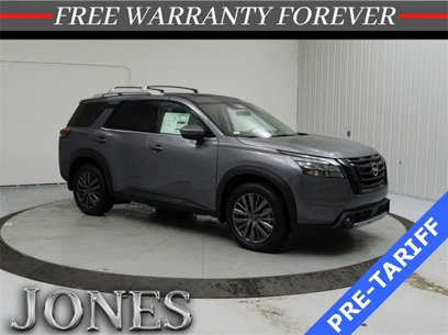 New 2025 Nissan Pathfinder SL w/ SL Premium Package