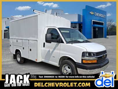 New 2025 Chevrolet Express 3500 w/ Power Convenience Package
