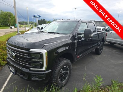 New 2025 Ford F250 Platinum w/ Tremor Off-Road Package