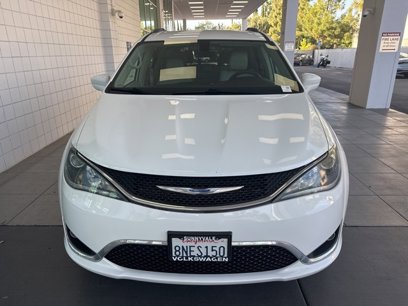Used 2019 Chrysler Pacifica Touring-L
