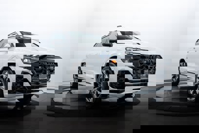 Certified 2025 Audi Q8 Premium Plus