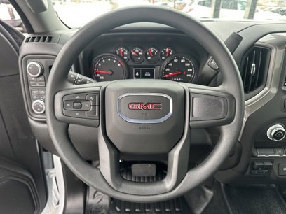 New 2025 GMC Sierra 2500 Pro w/ Convenience Package