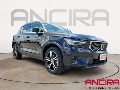 Used 2023 Volvo XC40 B4 Plus