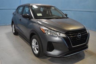 New 2025 Nissan Kicks Play S