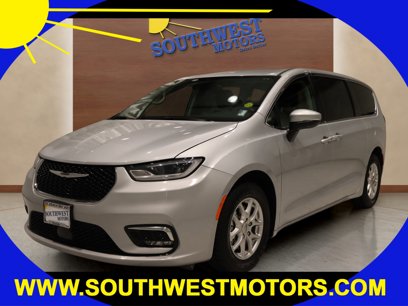 Used 2023 Chrysler Pacifica Touring-L
