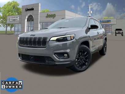 Used 2023 Jeep Cherokee Altitude Lux