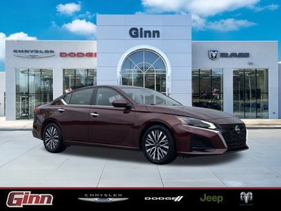Used 2023 Nissan Altima 2.5 SV