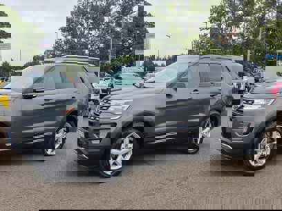 Used 2017 Ford Explorer XLT w/ Equipment Group 202A