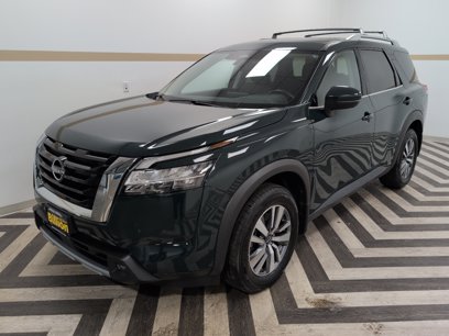 Used 2023 Nissan Pathfinder SL w/ Cargo Package