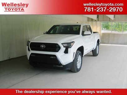 New 2025 Toyota Tacoma SR5