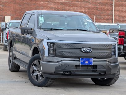 New 2024 Ford F150 Lightning XLT w/ Max Trailer Tow Package