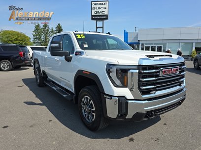 New 2025 GMC Sierra 2500 SLE