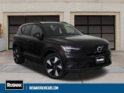 New 2025 Volvo EX40 Core w/ Climate Package