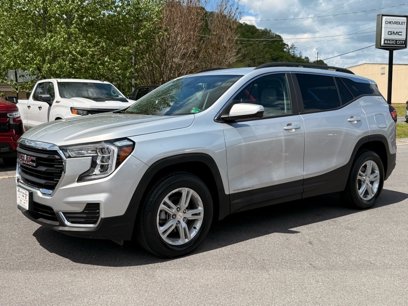 Used 2022 GMC Terrain SLE w/ Driver Convenience Package