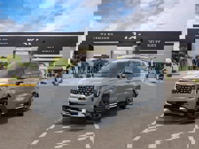 New 2025 Kia Carnival SX