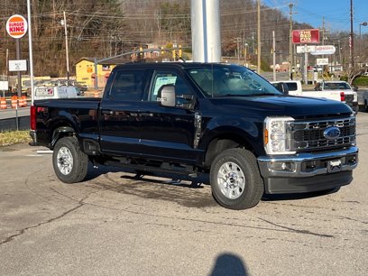 New 2024 Ford F250 XL w/ FX4 Off-Road Package
