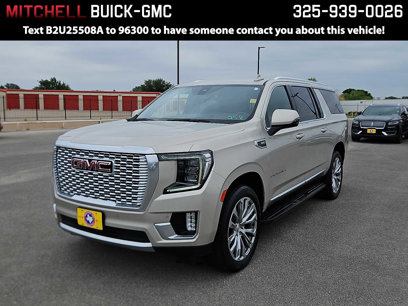 Used 2021 GMC Yukon XL Denali w/ Denali Deluxe Package