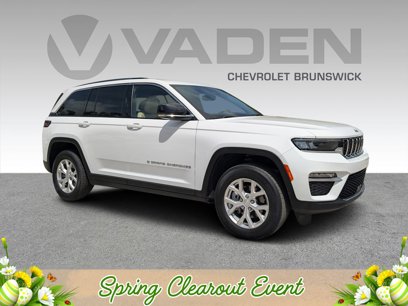 Used 2023 Jeep Grand Cherokee Limited w/ Trailer Tow Prep Group (B)