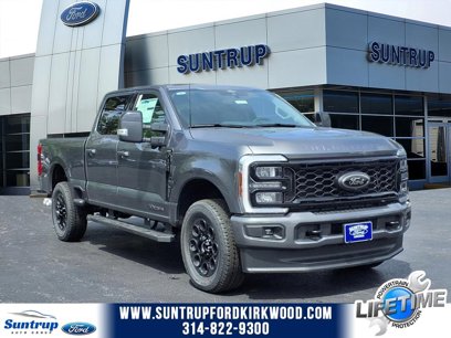 New 2025 Ford F350 Lariat w/ Black Appearance Package