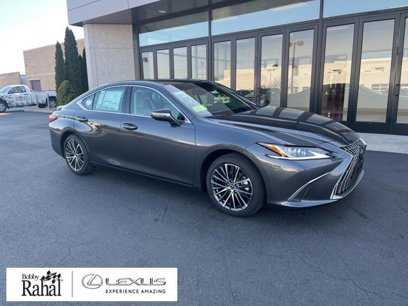 New 2025 Lexus ES 300h w/ Premium Package