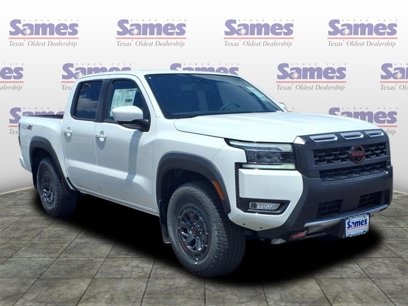 New 2025 Nissan Frontier PRO-4X w/ Pro Convenience Package